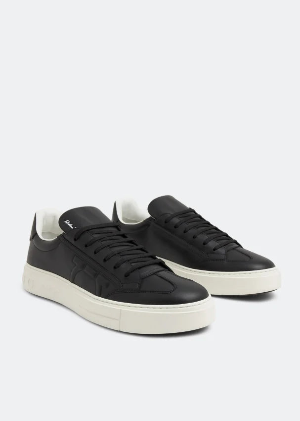Salvatore Ferragamo Men´s Born Gancini Leather Black