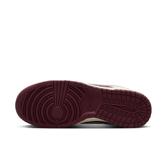 Dunk Low Premium 'Valentine's Day 2023'