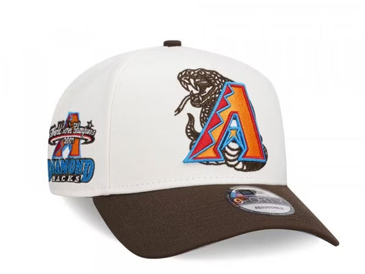 GORRA NEW ERA DIAMONDS WORLD SERIES CHAMPIONS BEIGE BROWN