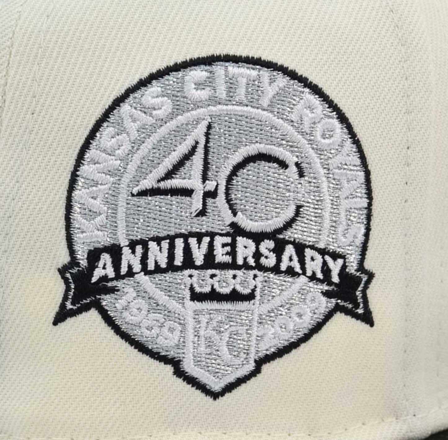 Gorra 5950 Kansas City Royals 40th Anniversary Chrome Black