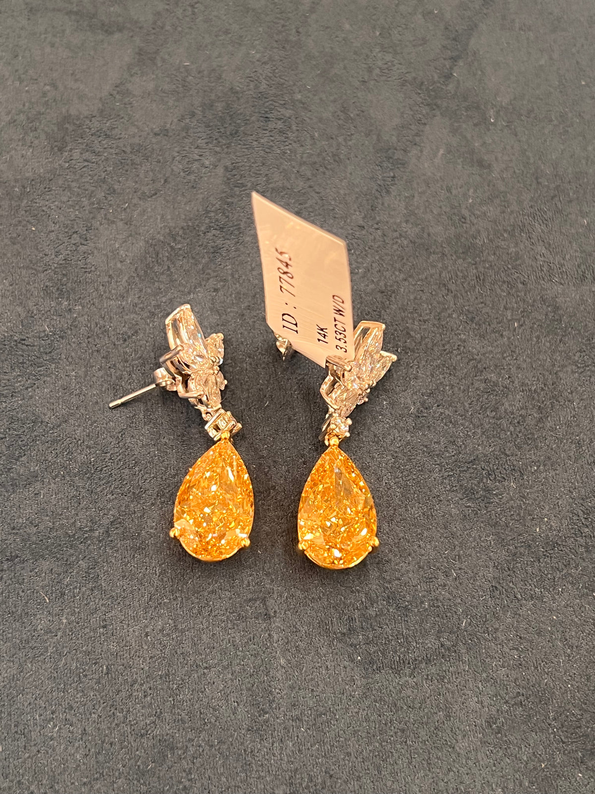 Aretes diamantes amarillos oro 14k
