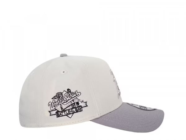 GORRA NEW ERA ATHLETICS METALLIC CHROME WHITE