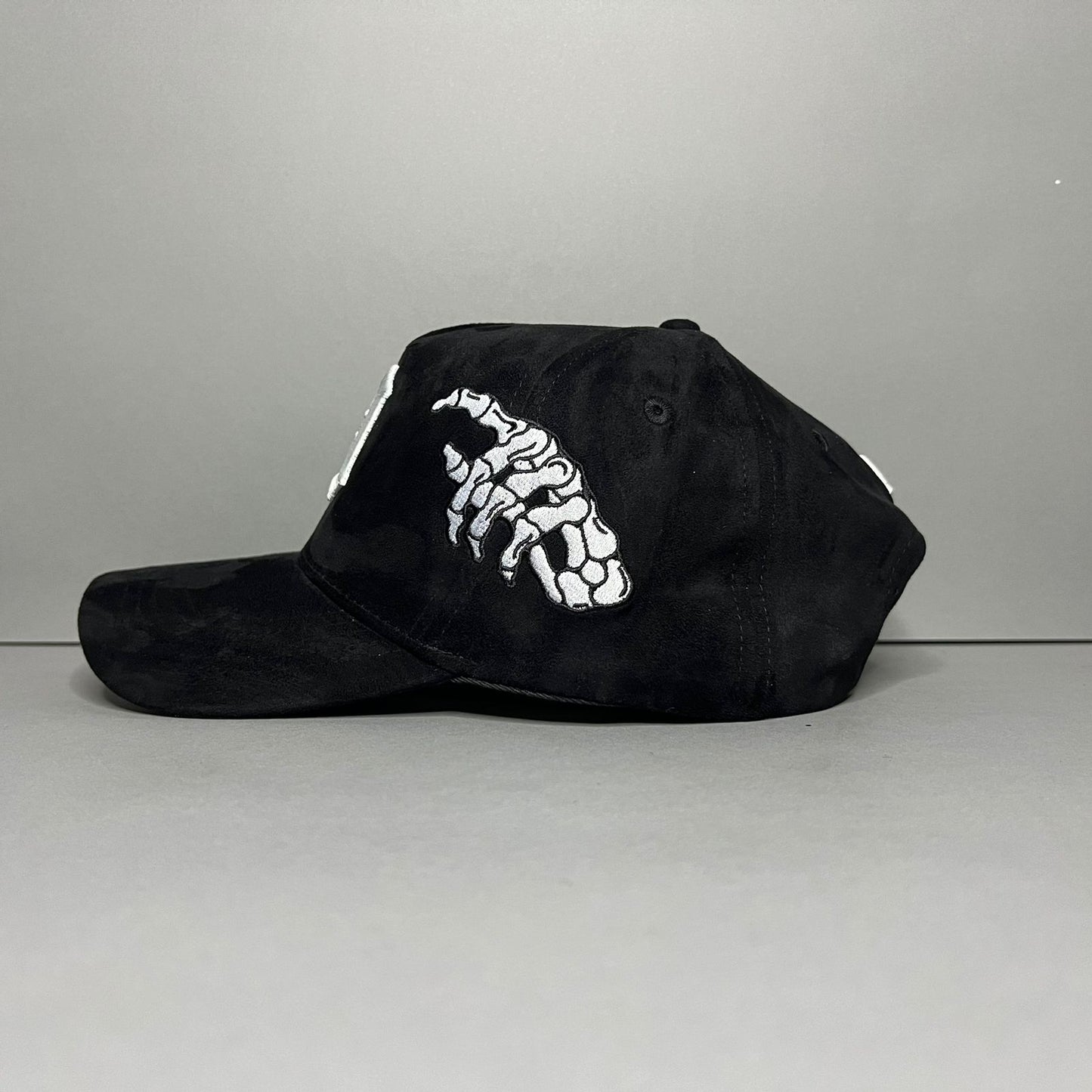 GORRA DANDY HATS SKULL HANDS