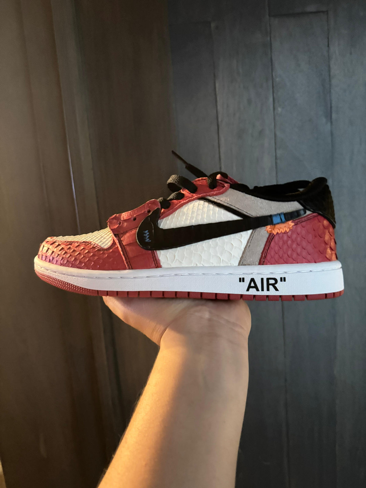 SRGN Air Jordan 1 Low OW Chicago