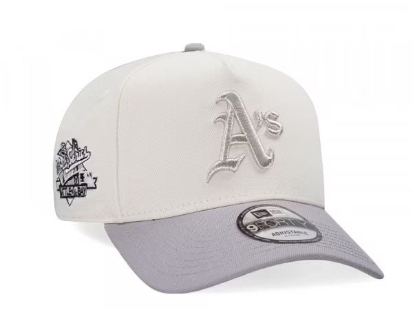 GORRA NEW ERA ATHLETICS METALLIC CHROME WHITE