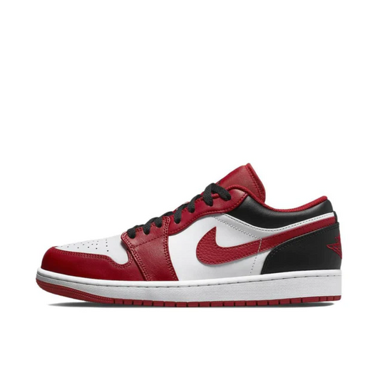Air Jordan 1 Low Bulls