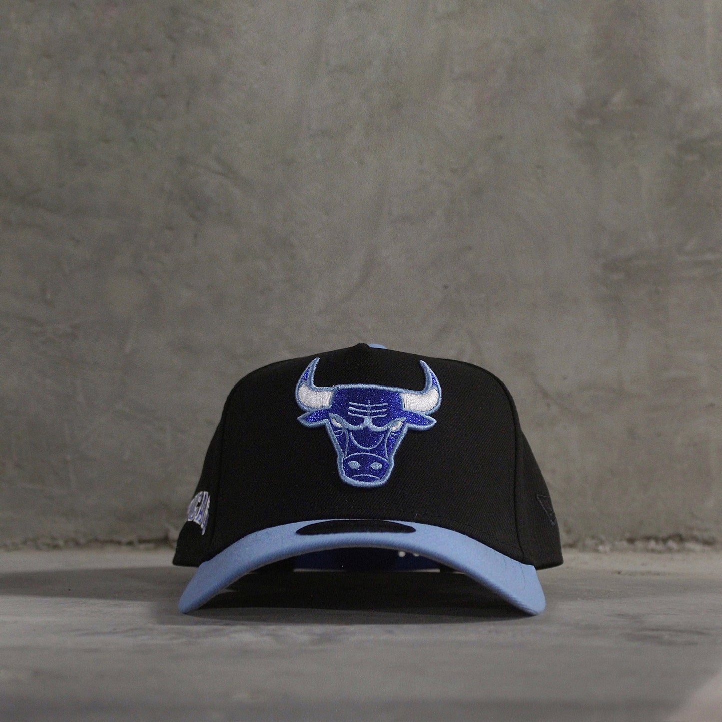 GORRA NEW ERA CHICAGO BULLS BLACK BLUE ADJUSTABLE