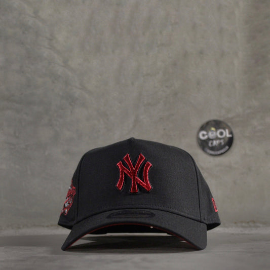 GORRA NEW ERA YANKEES BLACK RED ADJUSTABLE