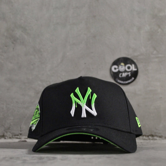 GORRA NEW ERA YANKEES BLACK SLIME ADJUSTABLE