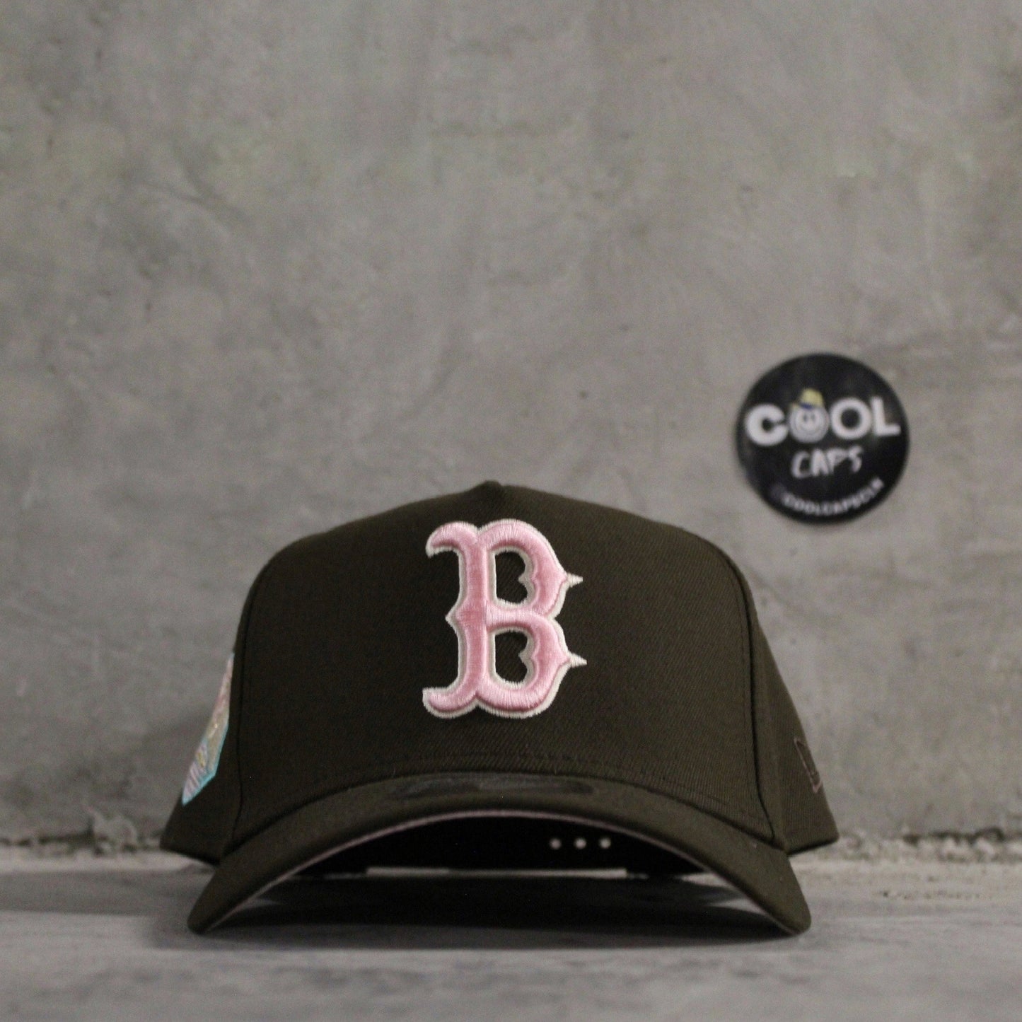 GORRA NEW ERA BOSTON BROWN PINK ADJUSTABLE