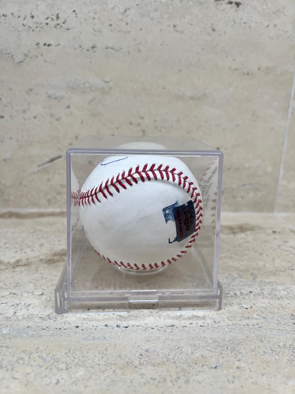 Pelota Oficial Firmada por Fernando Tatis Jr. y Manny Machado