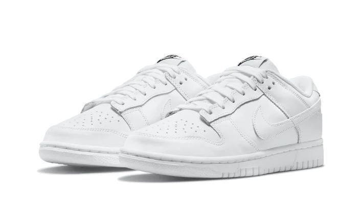 Dunk Low Triple White (2021) (W)