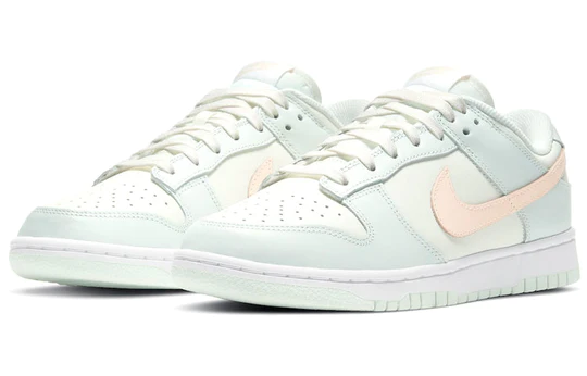 Dunk Low Barely Green (W)