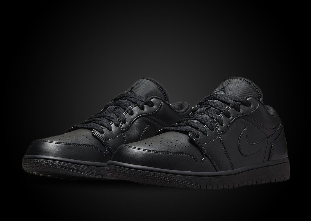 Air Jordan 1 Low Triple Black (2022)