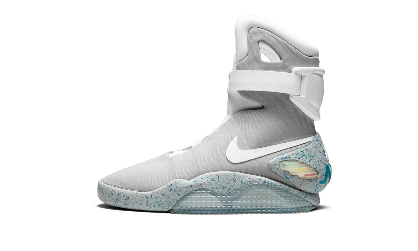 MAG Back to the Future (2016) Auto Lace 21/89