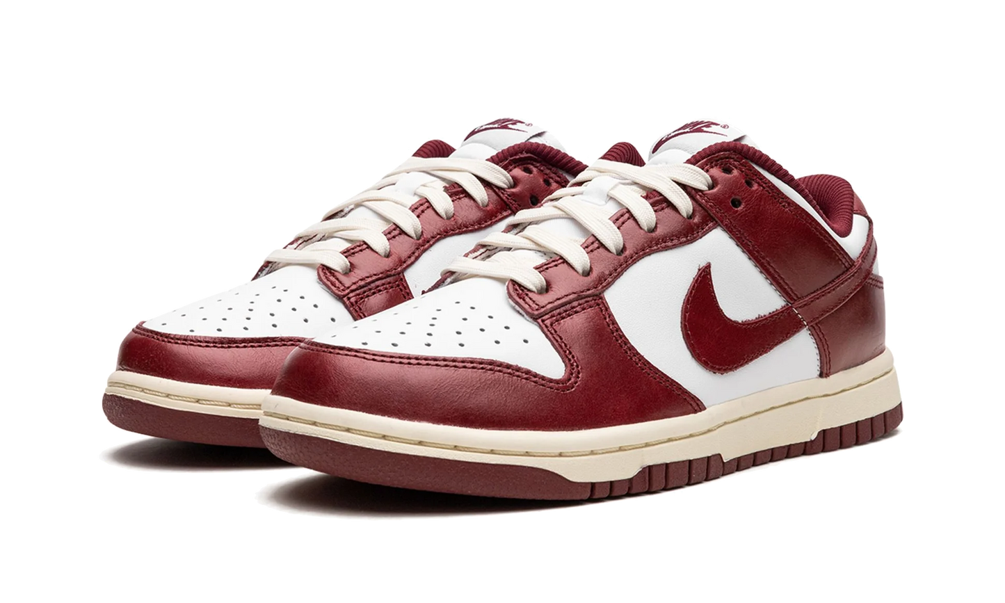 Dunk Low PRM Vintage Team Red (W)