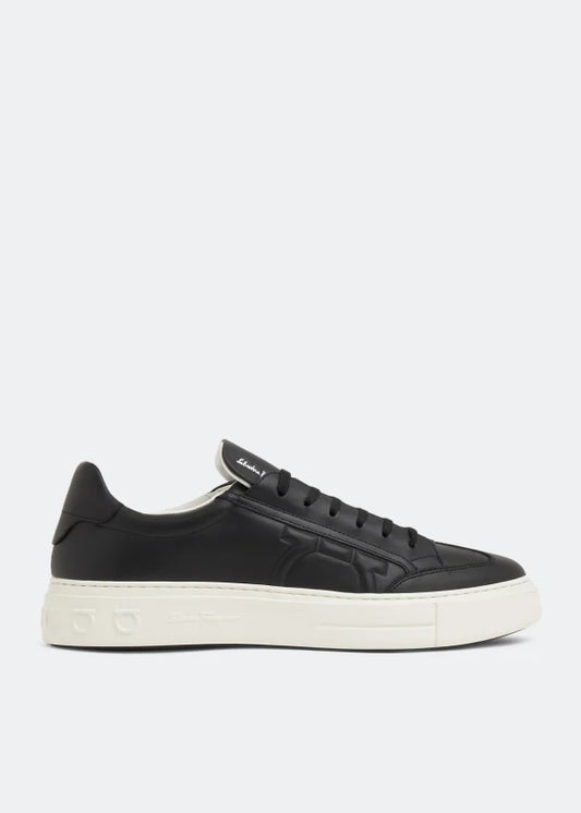 Salvatore Ferragamo Men´s Born Gancini Leather Black