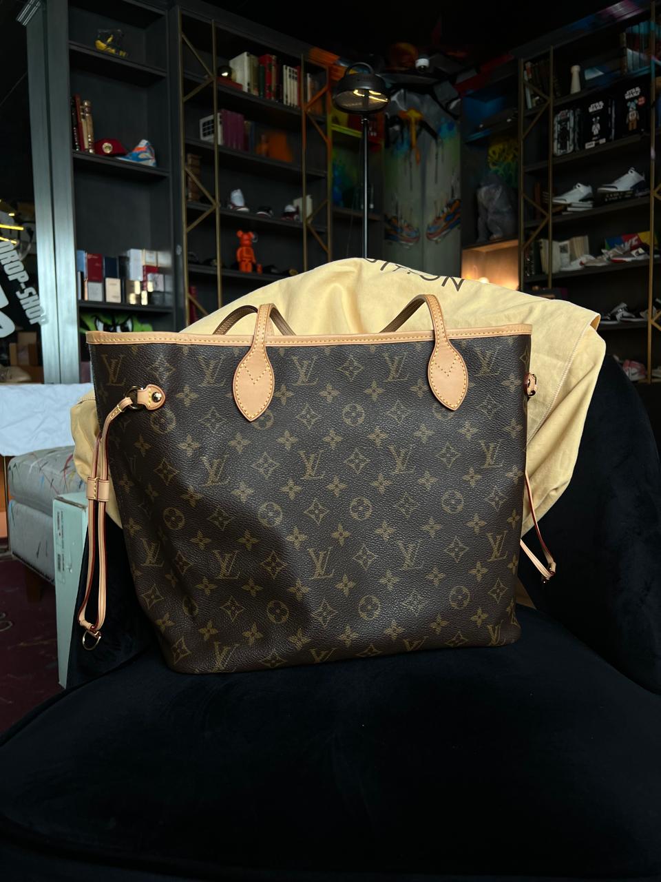 Bolsa Neverfull Louis Vuitton Café