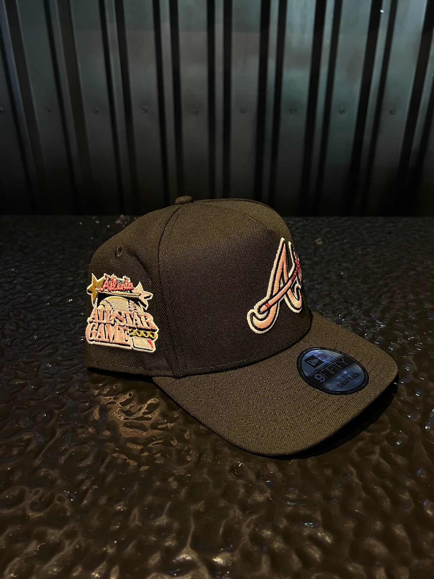 GORRA NEW ERA ATLANTA BRAVES ALL STAR PINK BLACK SNAPBACK