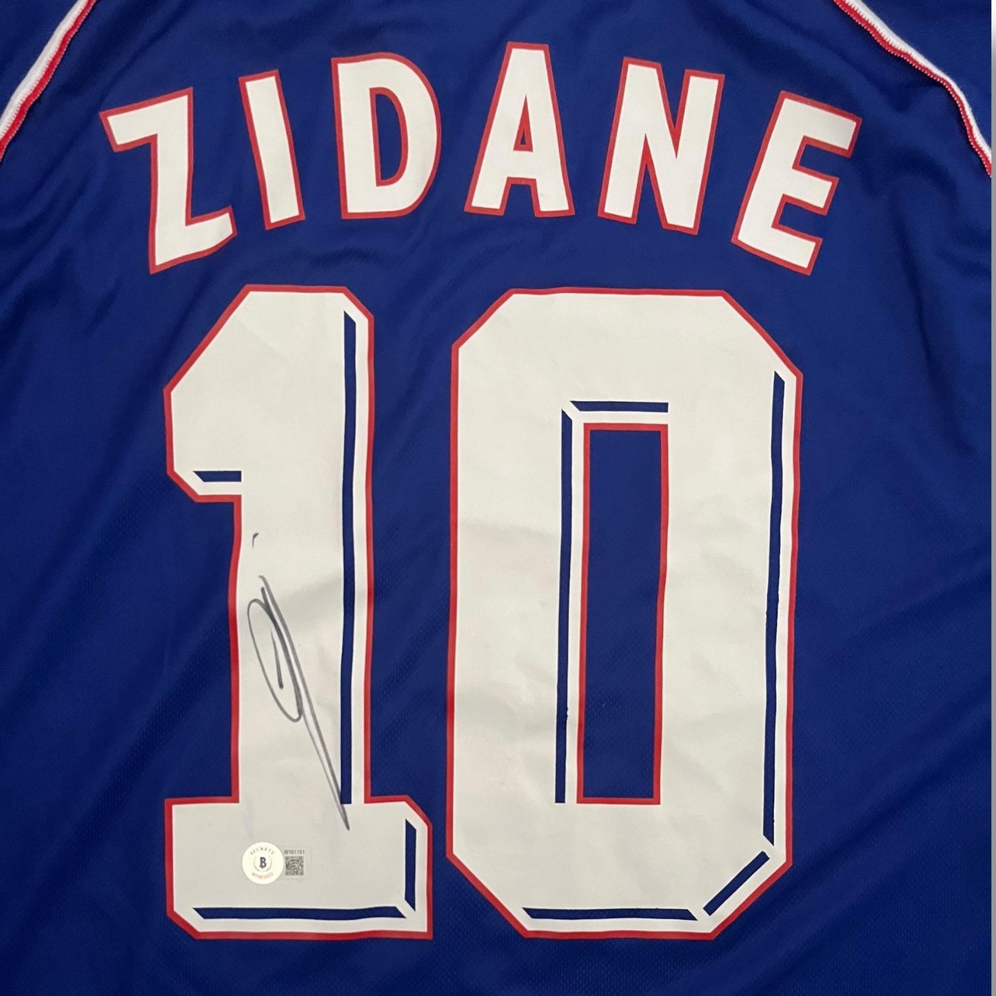 Jersey de la selección francesa autografiado por Zinedine Zidane