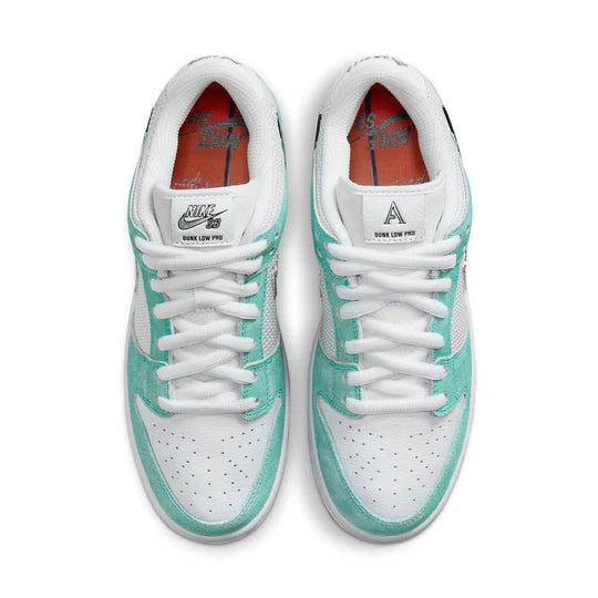 SB Dunk Low April Skateboards