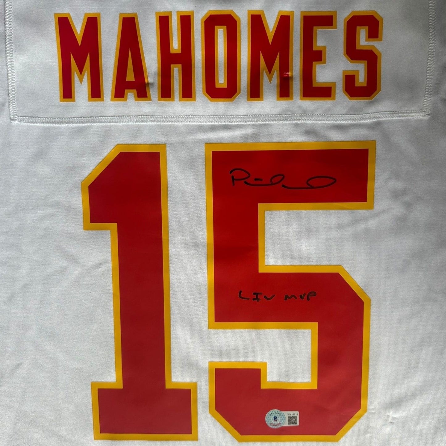 Jersey de los Kansas City Chiefs autografiado por el estadounidense Patrick Mahomes