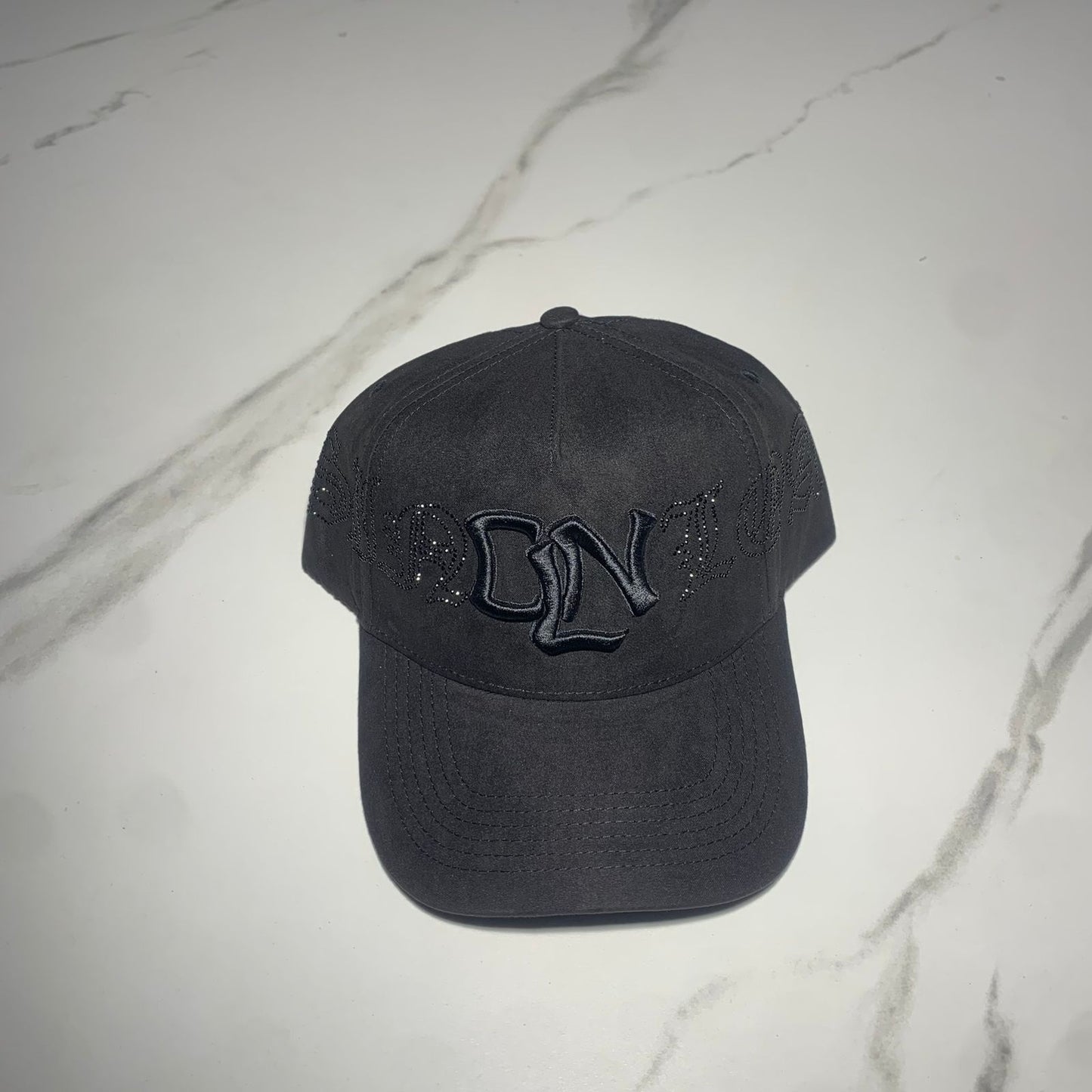 GORRA CAPCULTURE CLN DIAMONDS BLACK IN BLACK