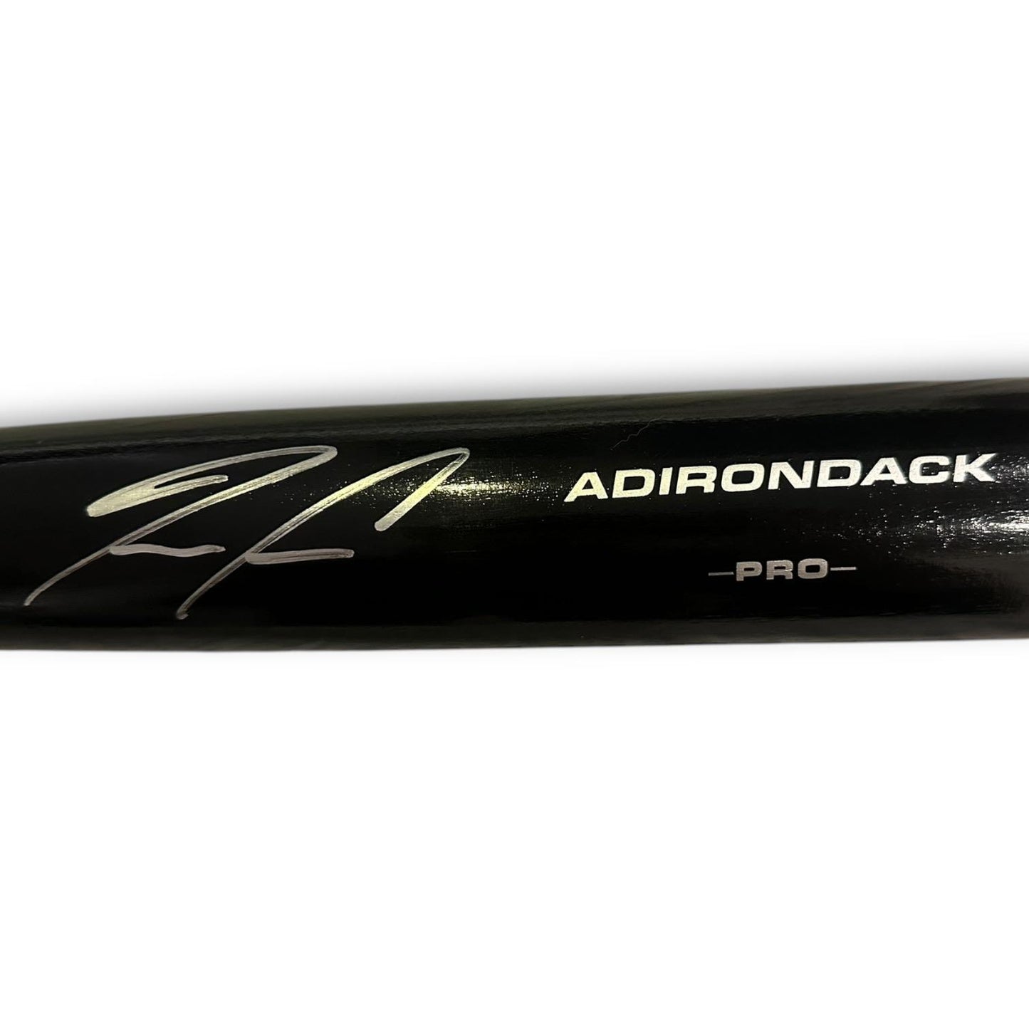 Bat autografiado por Ronald Acuña Jr