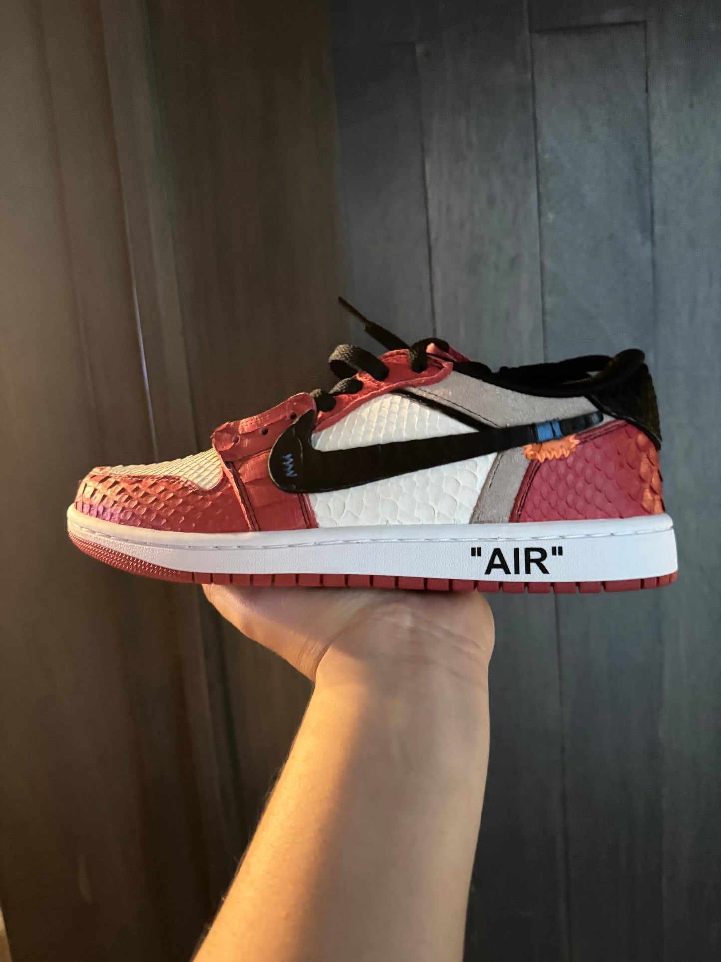 SRGN Air Jordan 1 Low OW Chicago