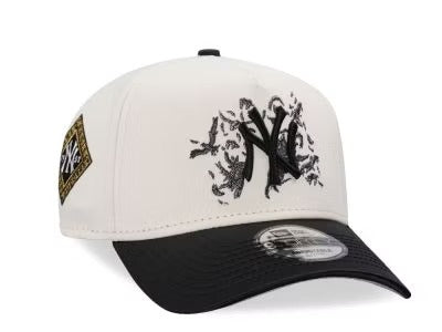 GORRA NEW ERA YANKEES CREAM SATIN BIRDS