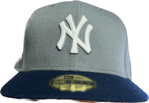 NEW YORK YANKEES 59FIFTY NEW ERA CAP GREY AND BLUE NAVY 1999 WORLD SERIE