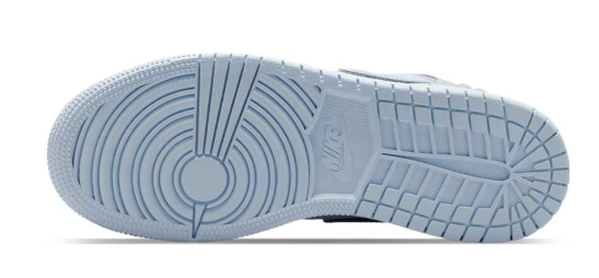 Air Jordan 1 mid SE GS Love Is In the Air
