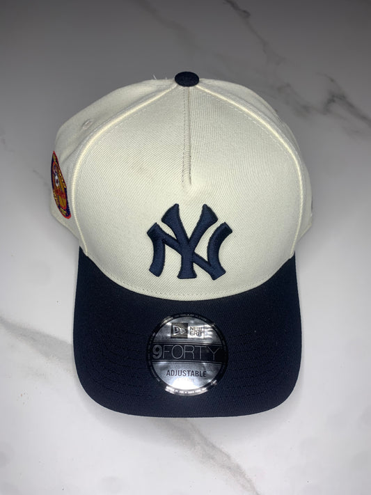 GORRA NEW ERA YANKEES 50TH BEIGE NAVY ADJUSTABLE