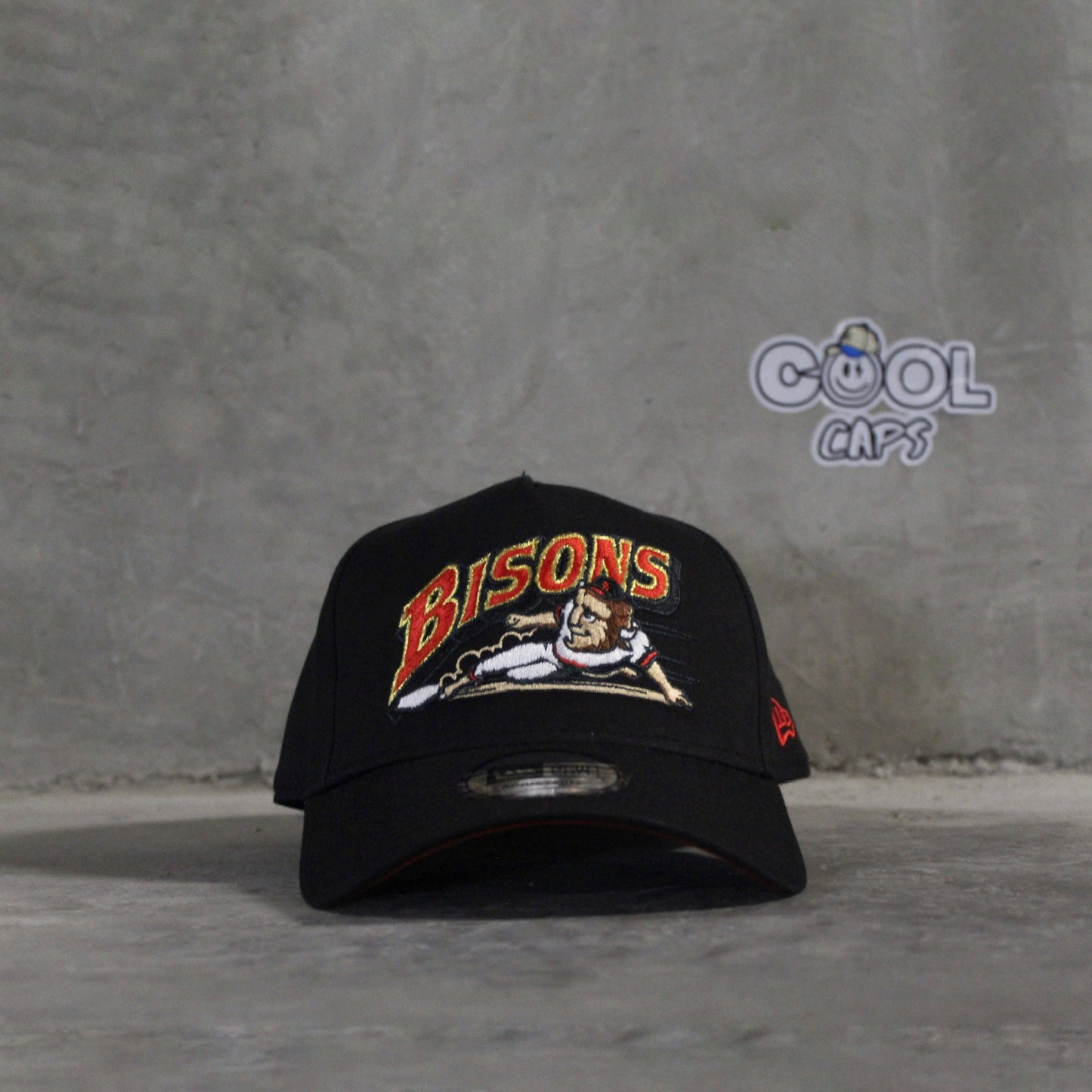 GORRA NEW ERA BISONS BLACK ADJUSTABLE