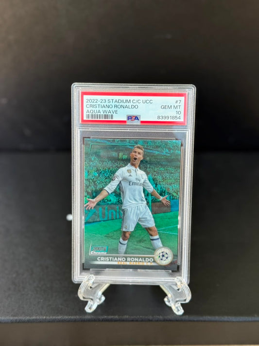 Cristiano Ronaldo 2022-23 Topps Chrome Stadium Club Aqua Wave /275