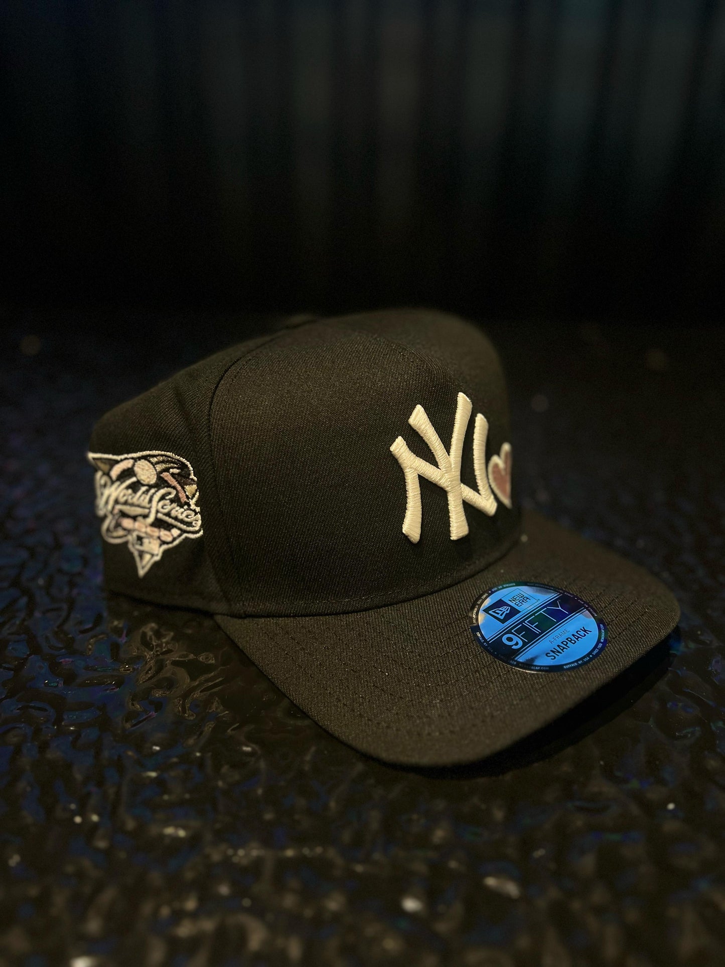 GORRA NEW ERA NY YANKEES 2000 HEART SNAPBACK