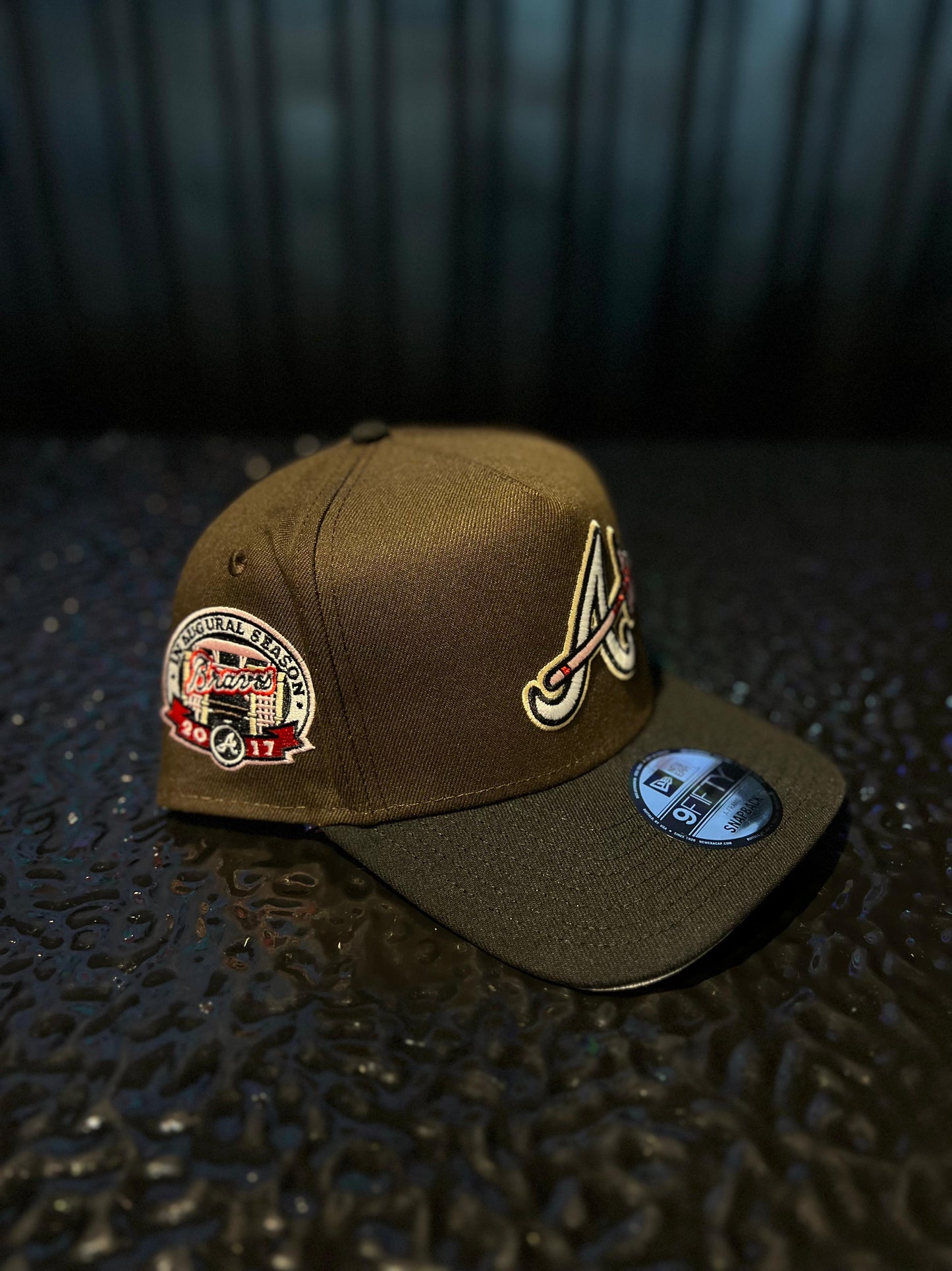 GORRA NEW ERA ATLANTA 2017 BROWN BLACK SNAPBACK
