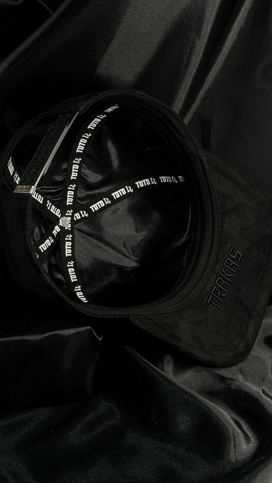 Gorra Toto Hats Luis R Triple Black Diamonds – DROP-SHOP