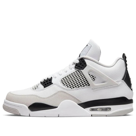 Air Jordan 4 Retro Military Black (Seminuevo)