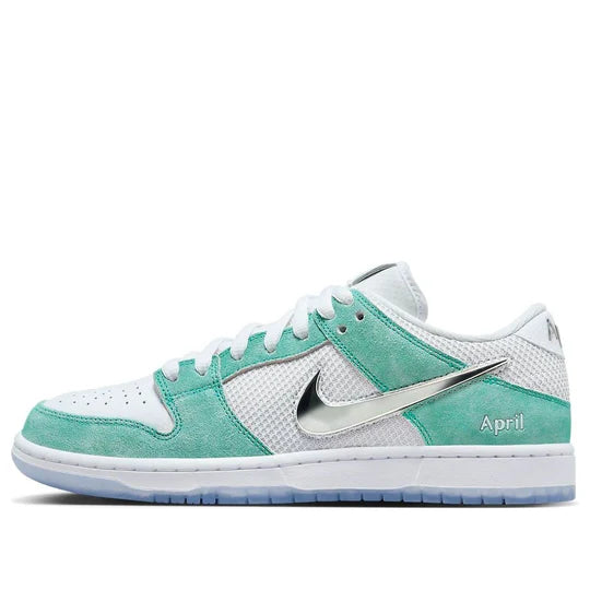 SB Dunk Low April Skateboards