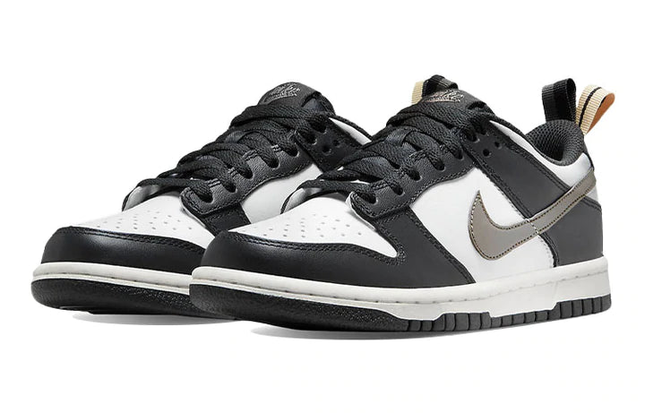 Dunk Low Black White Metallic (GS)