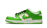 SB Dunk Low Supreme Stars Mean Green (2021)